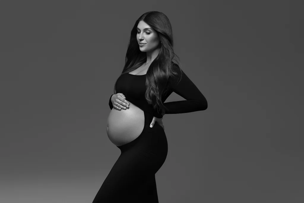 Home | Katharina Herzen Fotografie in Nidda, Frankfurt, Gießen, Wiesbaden 6 Außergewöhnliche Babybauchfotografie in Mannheim