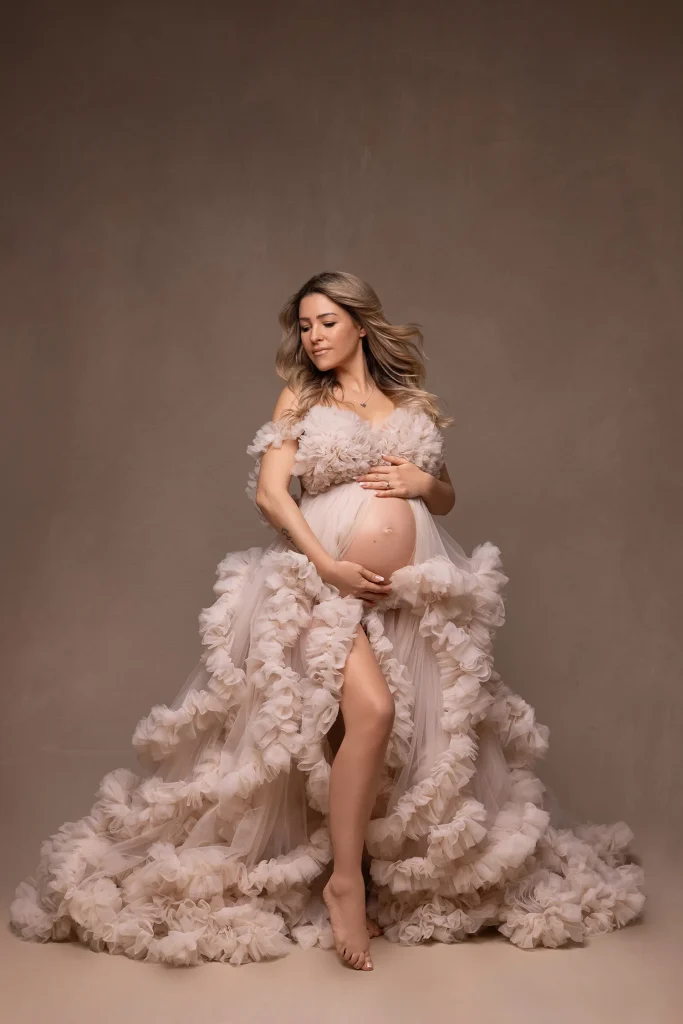 babybauchshooting glamour fotografie mit tüll
