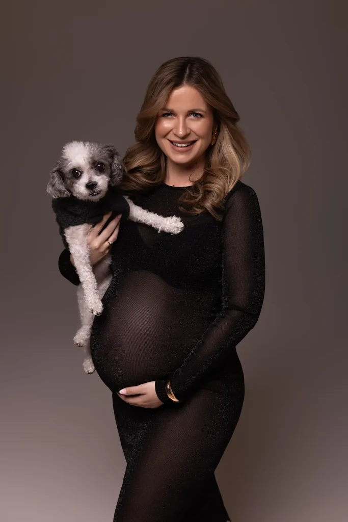 babybauchshooting frankfurt fotografie mit hund