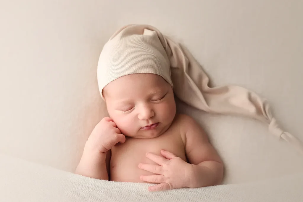 Neugeborenen-Shootings 21 baby fotografie mit licht